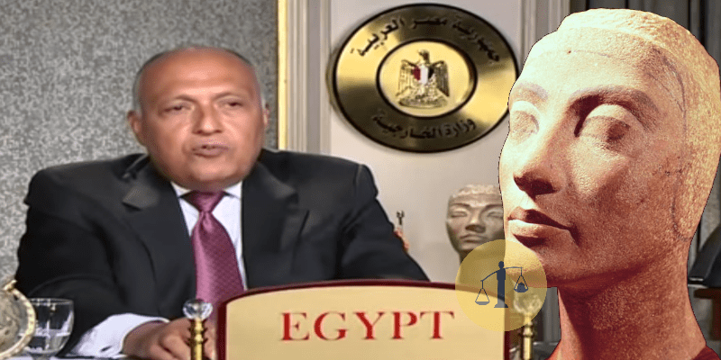 تمثال سامح شكري