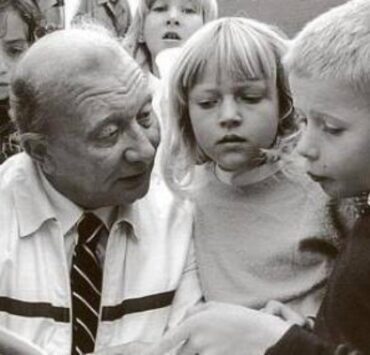 جيمس باري الرئيسية