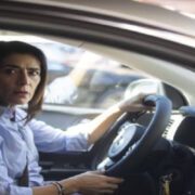 مايسة المثال الحي أن لغة الحوار تفيد أحيانًا .................................