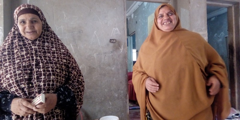 القلب في مكة والروح تهوى آيات الله.. حكاية “الشيخة زينب” مُحفظة القرآن بالشرقية القلب