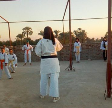 عاش مجتمع الذكور مجتمع