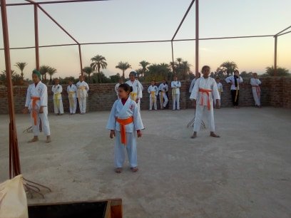 بطلة كاراتيه .. تهزم عادات الصعيد بالـ”كاتا” كاراتيه