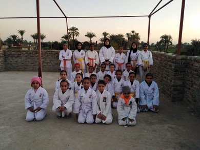 بطلة كاراتيه .. تهزم عادات الصعيد بالـ”كاتا” كاراتيه