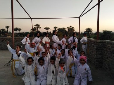 بطلة كاراتيه .. تهزم عادات الصعيد بالـ”كاتا” كاراتيه