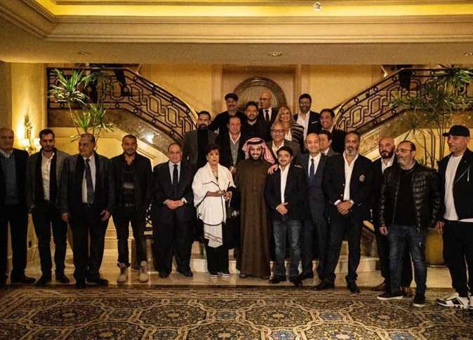 الطير قد يفارق عشه..هجرة الفنانين المصريين إلى الخارج تعود إلى الواجهة الطير