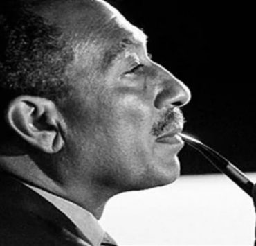 الباشا والبكباشي “الميزان يجمع محمد علي وعبدالناصر في لقاء” السادات