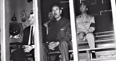 فسيخ في صالون الرئاسة.. والزيات يتفاوض على العفو عن مراكز القوى مع السادات فسيخ في صالون الرئاسة.. والزيات يتفاوض على العفو عن مراكز القوى مع السادات