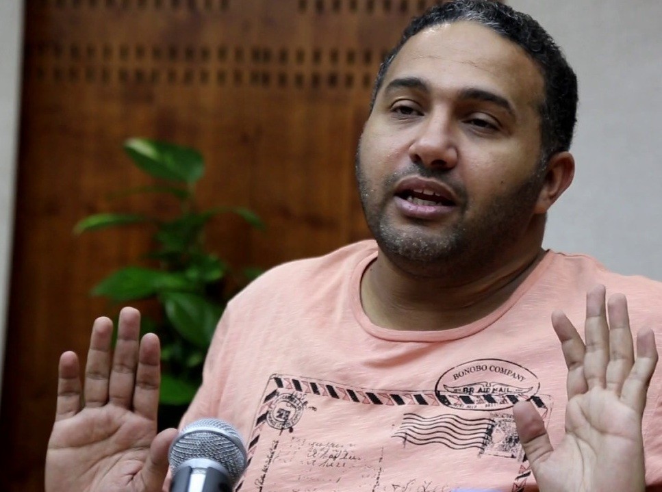 شكل خالد بن الوليد .. ليت المخرج رؤوف عبدالعزيز سكت المخرج رؤوف عبدالعزيز