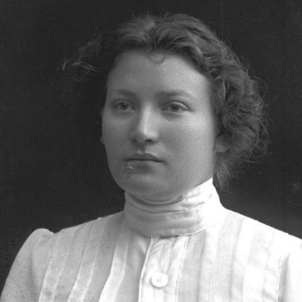 سارة وجمال .. ثنائية رسمت نهاية الدولة العثمانية بالجنس والتجسس سارة أرونسون