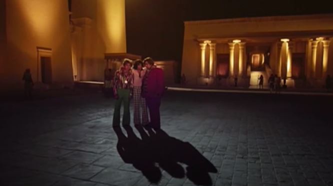 ليلة في منزل كاجمني الحكيم ورسائله لجيل الفيسبوك كاجمني الحكيم