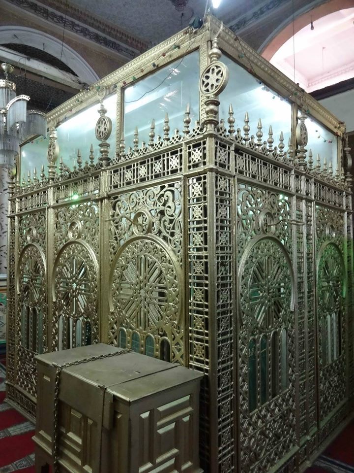 نفاق المؤرخين “بن إياس مدح خونة طومان باي والجبرتي حركه هواه” ضريح الشيخ أبو السعود الجارحي