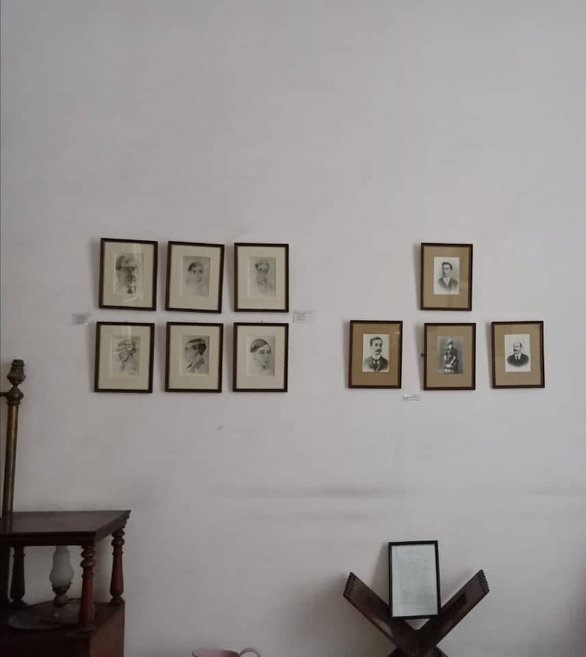 بالصور زيارة لبيت الشاعر اليوناني السكندري “كفافيس” الذي توفى بتاريخ ميلاده! كفافيس