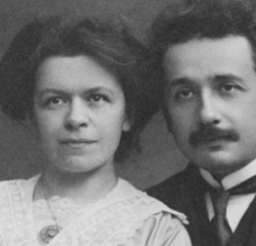 من هي زوجة أينشتاين التي ساعدته في أبحاثه فأنكرها وخانها وتركها تموت مفلسة؟
