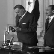 عندما صاح أحد المواطنين: فين السادات يا ريس.. هل كان السبب في تحديد إقامة السادات؟