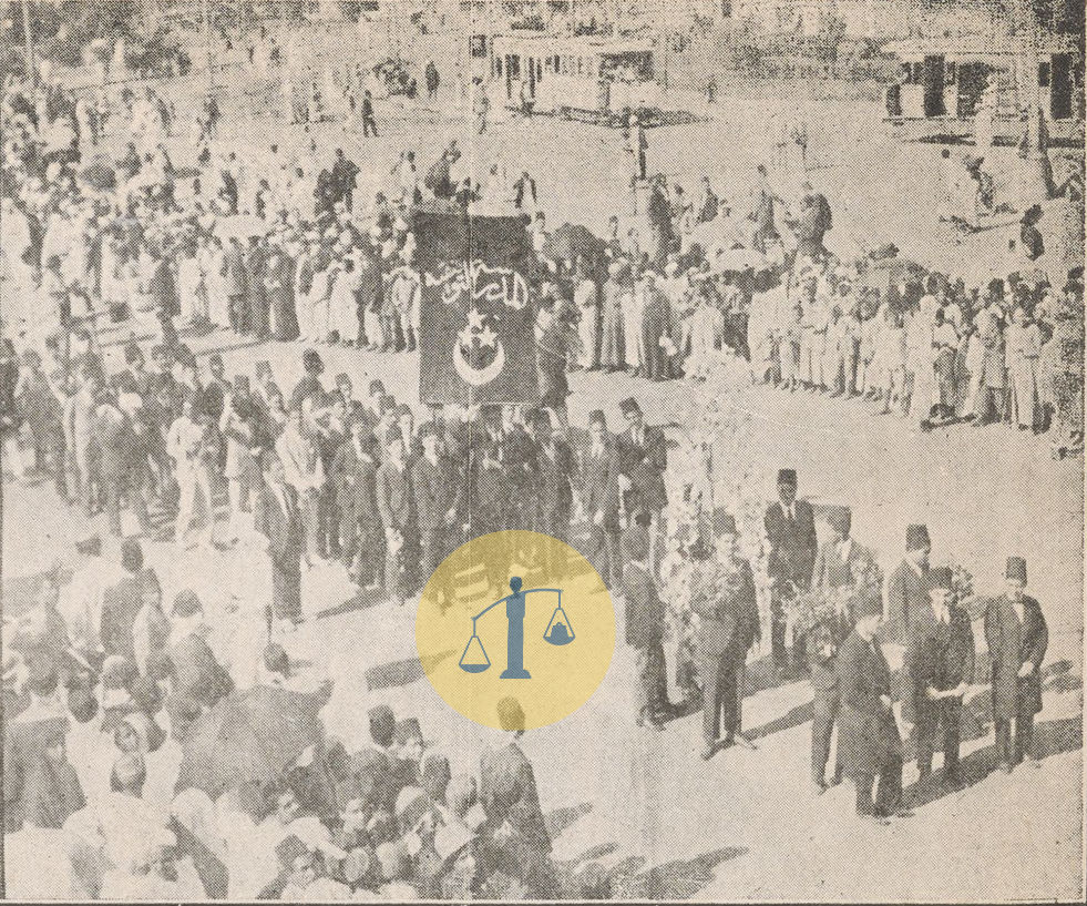 جنازة محمد فريد “تفاصيل غير مروية من 100 سنة بالصور النادرة” طلبة المدرسة التوفيقية