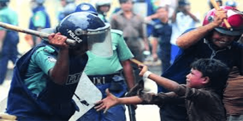 صُنع في بنجلاديش..عبودية الأطفال في صناعة الملابس الملابس