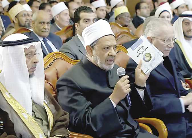 هل هو مجرد تريند؟.. معركة دعوة التجديد الفكري والفقهي وبيان شيخ الأزهر المنفصل عن الواقع التجديد الفكري والفقهي