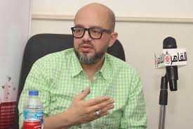 هل يسمح لنا عمر طاهر أن ننتقده أم يضعنا في البلاك ليست؟ عمر طاهر