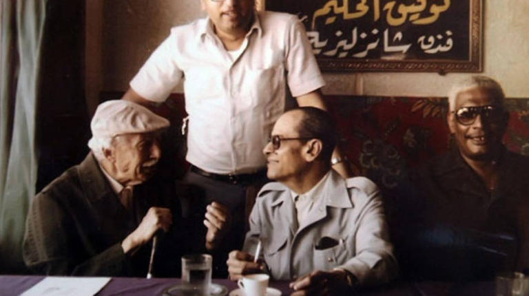 انطفأت أنوار المسرح..الأيام الأخيرة في حياة توفيق الحكيم توفيق الحكيم