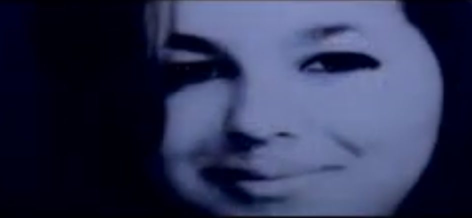 حين ذهبت هبة سليم بطلة الصعود إلى الهاوية لحبل المشنقة مبتسمة هبة سليم