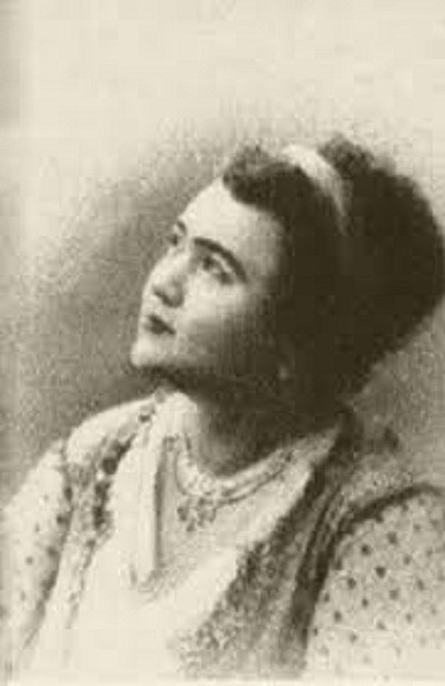 التنمر على الصعايدة في الصحافة “بدأ من 116 عام والمساء تعيد التاريخ” صفية السادات