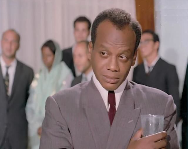 أعلم أهل الأرض الذي خرب حياتي أهل الأرض