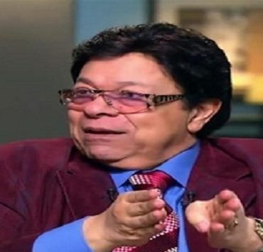 الأقارب والأطباء والخادم والأدباء يروون لحظات وفاة عباس العقاد الأخيرة إبراهيم نصر