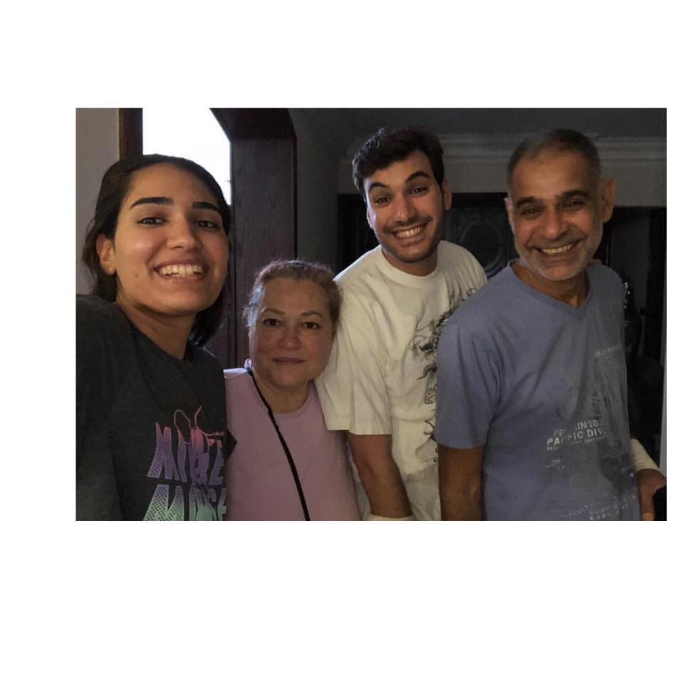 منة البزاوي: أرسل لي جدي رسالة شكر بالمنام..وأبي مكتبة سينمائية متنقلة وأخي مثلي الأعلى منة البزاوي