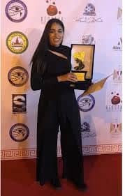 منة البزاوي: أرسل لي جدي رسالة شكر بالمنام..وأبي مكتبة سينمائية متنقلة وأخي مثلي الأعلى منة البزاوي