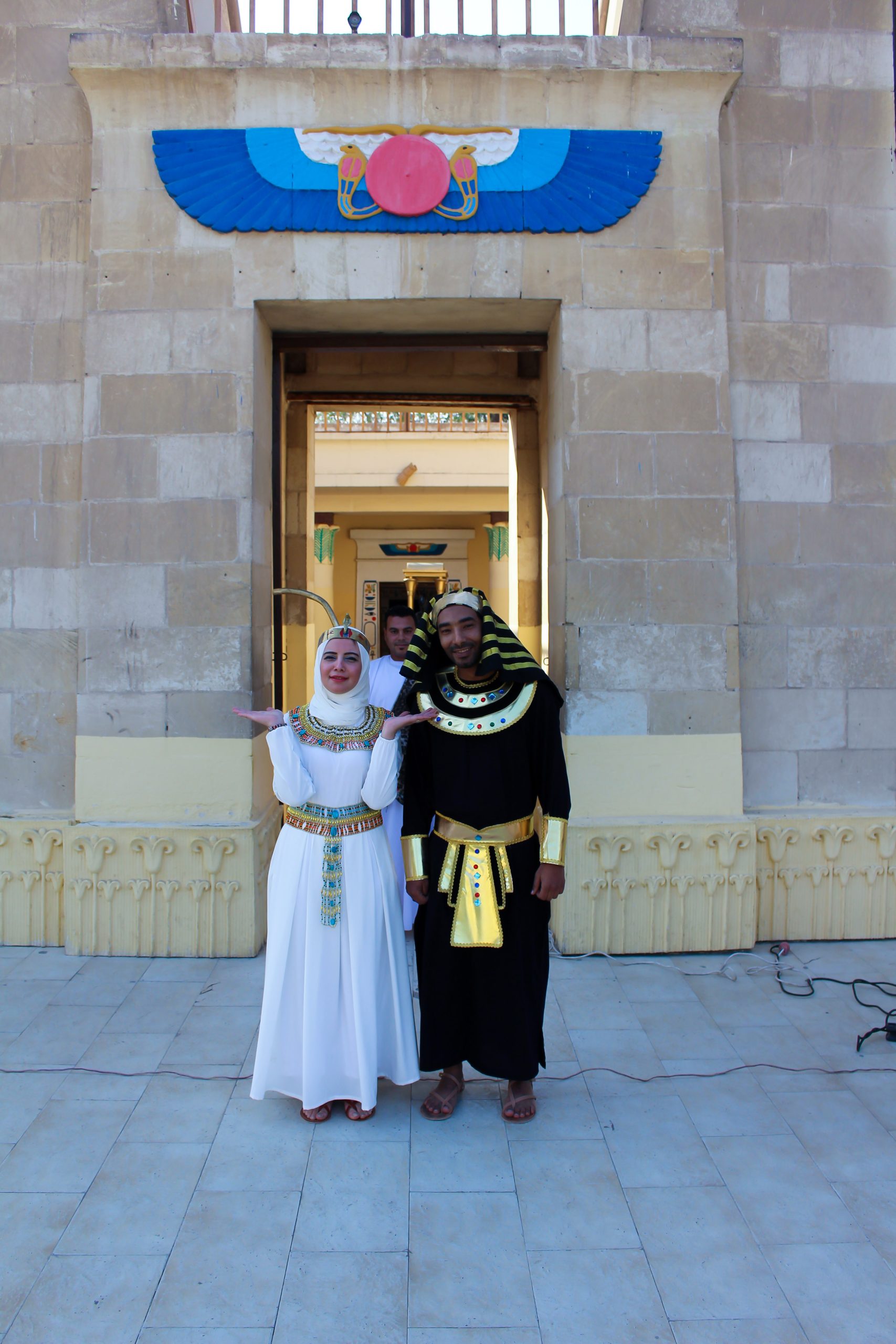 شاهد بالصور : أول حفل زفاف على الطريقة الفرعونية حفل زفاف على الطريقة الفرعونية