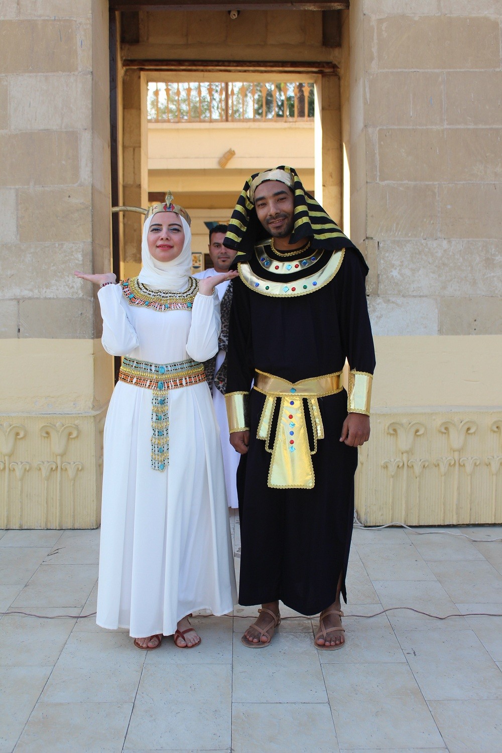 شاهد بالصور : أول حفل زفاف على الطريقة الفرعونية حفل زفاف راندا على الطريقة الفرعونية