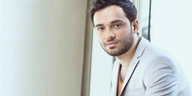 تاركًا سخافة من سخّف .. ليس مقالاً عن رامي جمال رامي جمال