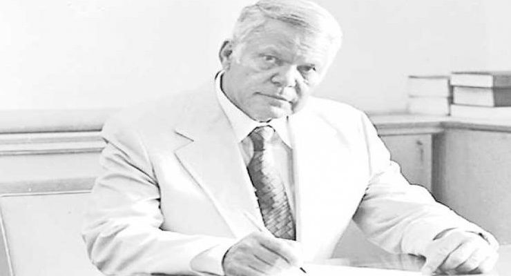 يوسف السباعي