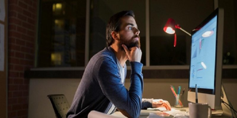 هتشتغل أو تدرس من البيت بسبب فيروس الكورونا ؟ .. تعالى أقولك إزاي تستثمر وقتك صح فيروس الكورونا