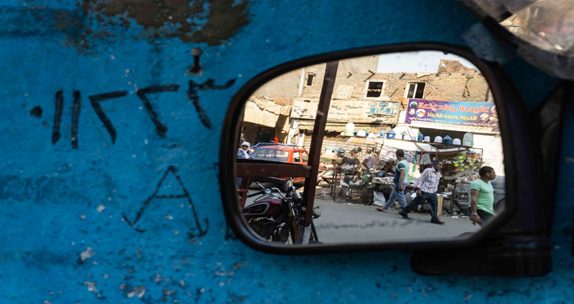 سوق الجمعة .. من تجارة الخردة إلى حديقة الحيوانات الشعبية سوق الجمعة