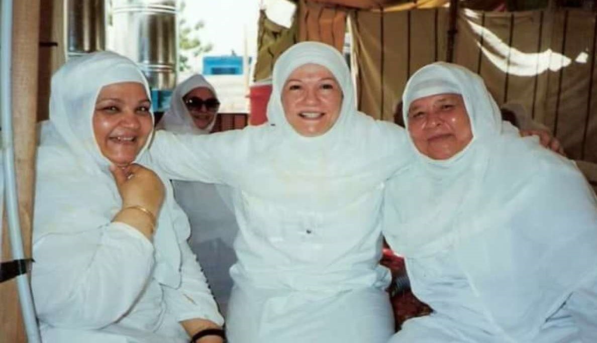 حكاية لقاء شادية والشيخ الشعراوي .. لماذا قال لها “لا تعكري اللبن الصافي”؟! شادية في العمرة