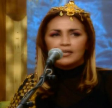 ذكرى ................................... الصوت الذي طارد كل شئ في الغناء