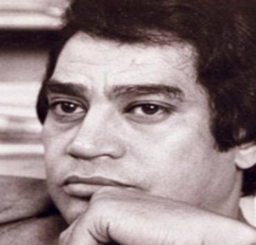 الأبنودي ..........أنا عايز صبية.. مواصفات تعجيزية وضعها الأبنودي للعروسة المثالية