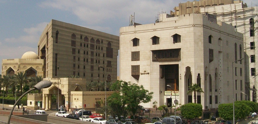 أعمال فنية دعمها الأزهر “من فيلم أخرجه يوسف شاهين إلى مسلسل الاختيار” مبنى دار الإفتاء ومشيخة الأزهر