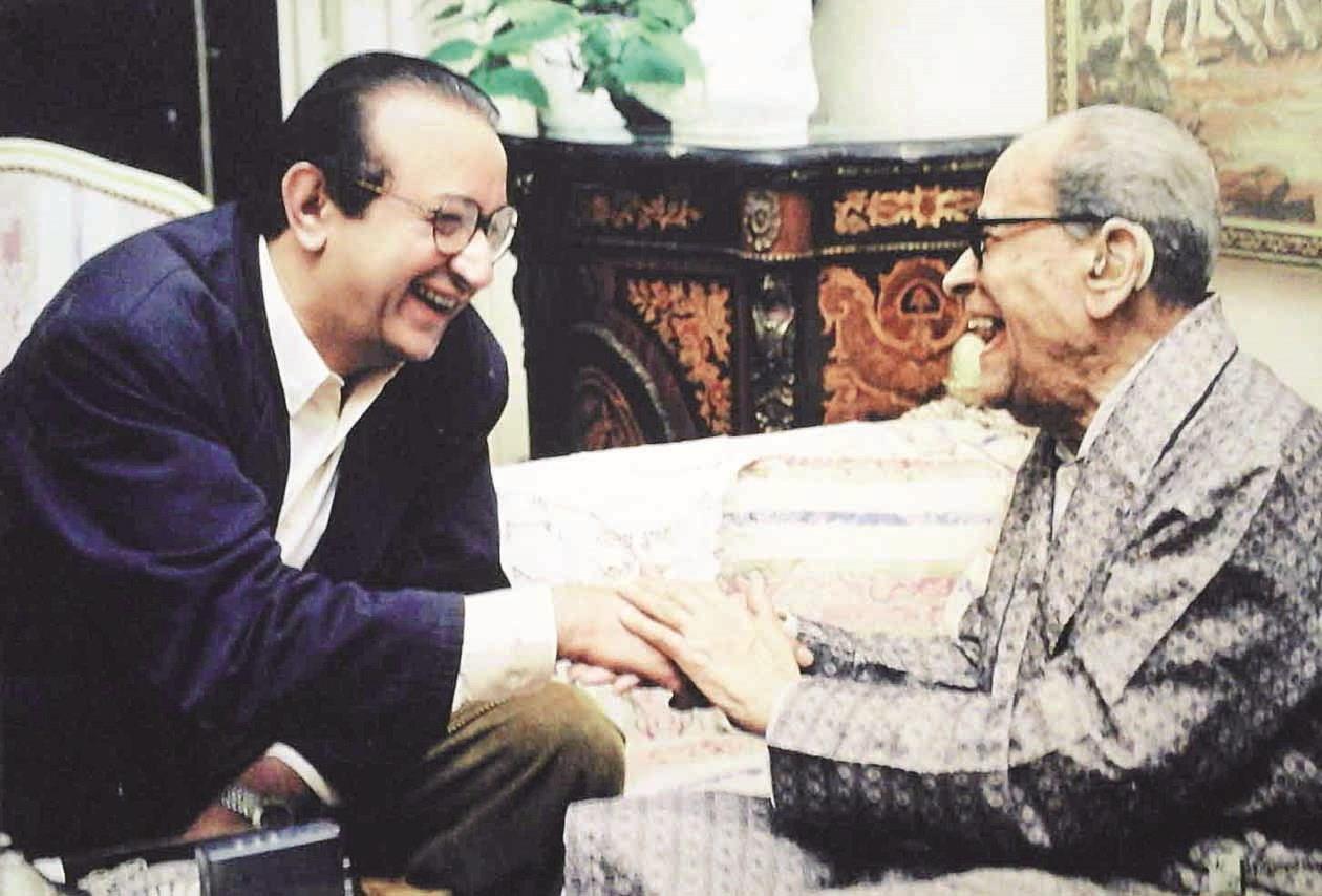 نور الشريف ونجيب محفوظ “صُدَف المشوار والرحيل بين الأستاذ المريد والأديب” نجيب محفوظ - نور الشريف