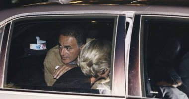 من هم الباباراتزي ؟ الباباراتزي