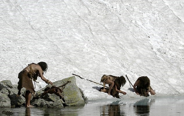 البحر ينصف إنسان النياندرتال.. “لسنا بلهاء ولا أنت أذكى منا أيها المعاصر”! إنسان النياندرتال