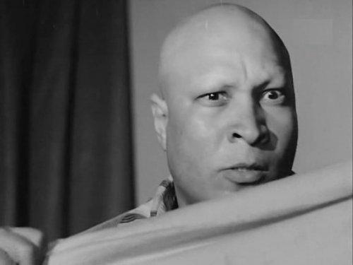 بين لقمة القاضي وصاحب أشهر صلعة سينمائية لقمة القاضي