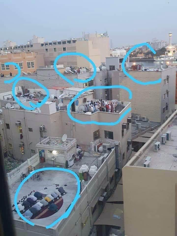 افتحوا المساجد .. ربما تحتاجون لتدخل الله بعد كل تلك المهازل المساجد