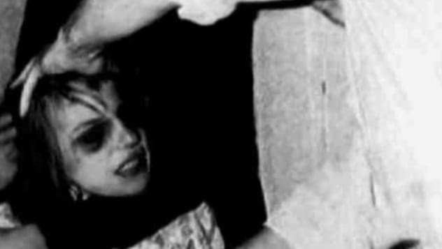 “أناليس ميشيل”.. بطلة أفلام الرعب الحقيقية.. ذهبت لتحقق حلمها في الجامعة فانتهت حياتها أناليس