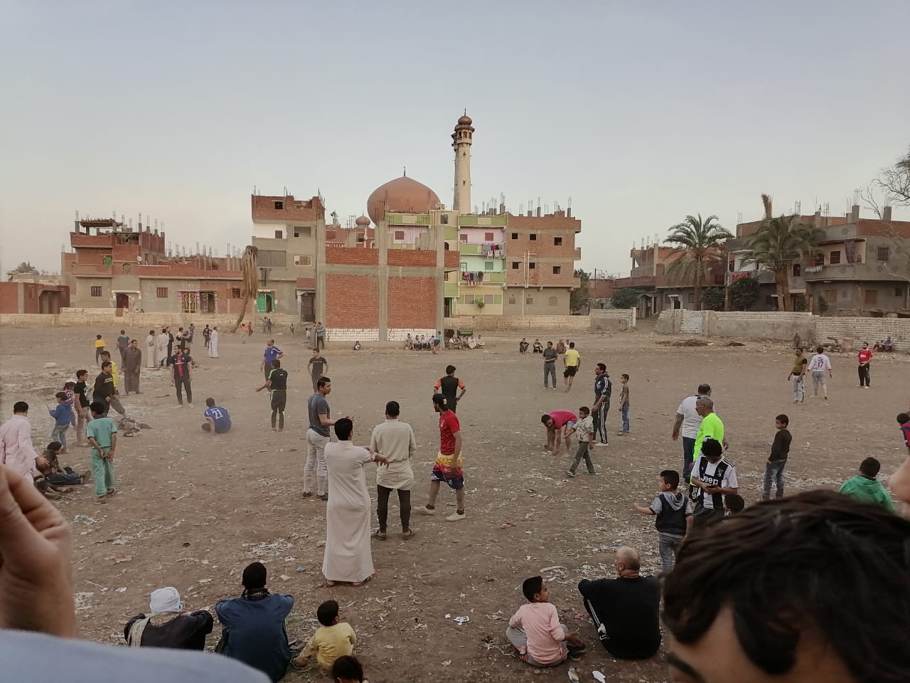 دوري لكرة القدم في إحدى قرى بني سويف تحت اسم فيروس كورونا فيروس كورونا