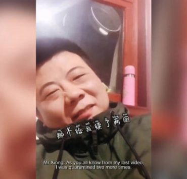 صيني يقضي 50 يومًا في الحجر............... إللي يشوف بلاوي الناس