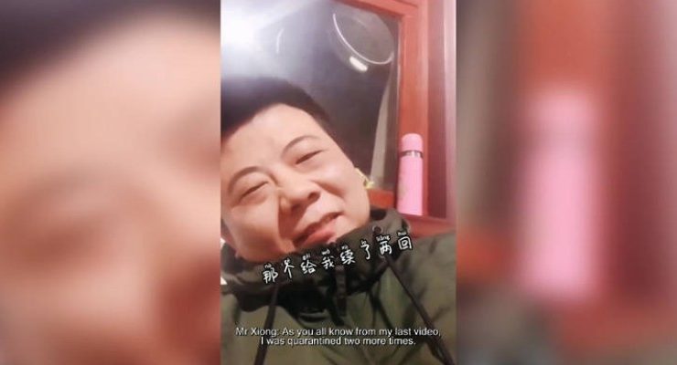 صيني يقضي 50 يومًا في الحجر............... إللي يشوف بلاوي الناس