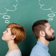 الرجال أكثر أنانية ويرون أنهم الأذكى.. دراسة تقارن بين الرجال والنساء