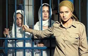 بـ”100 وش”..نيللي كريم والهروب من سلسلة الكآبة اللذيذة نيللي كريم